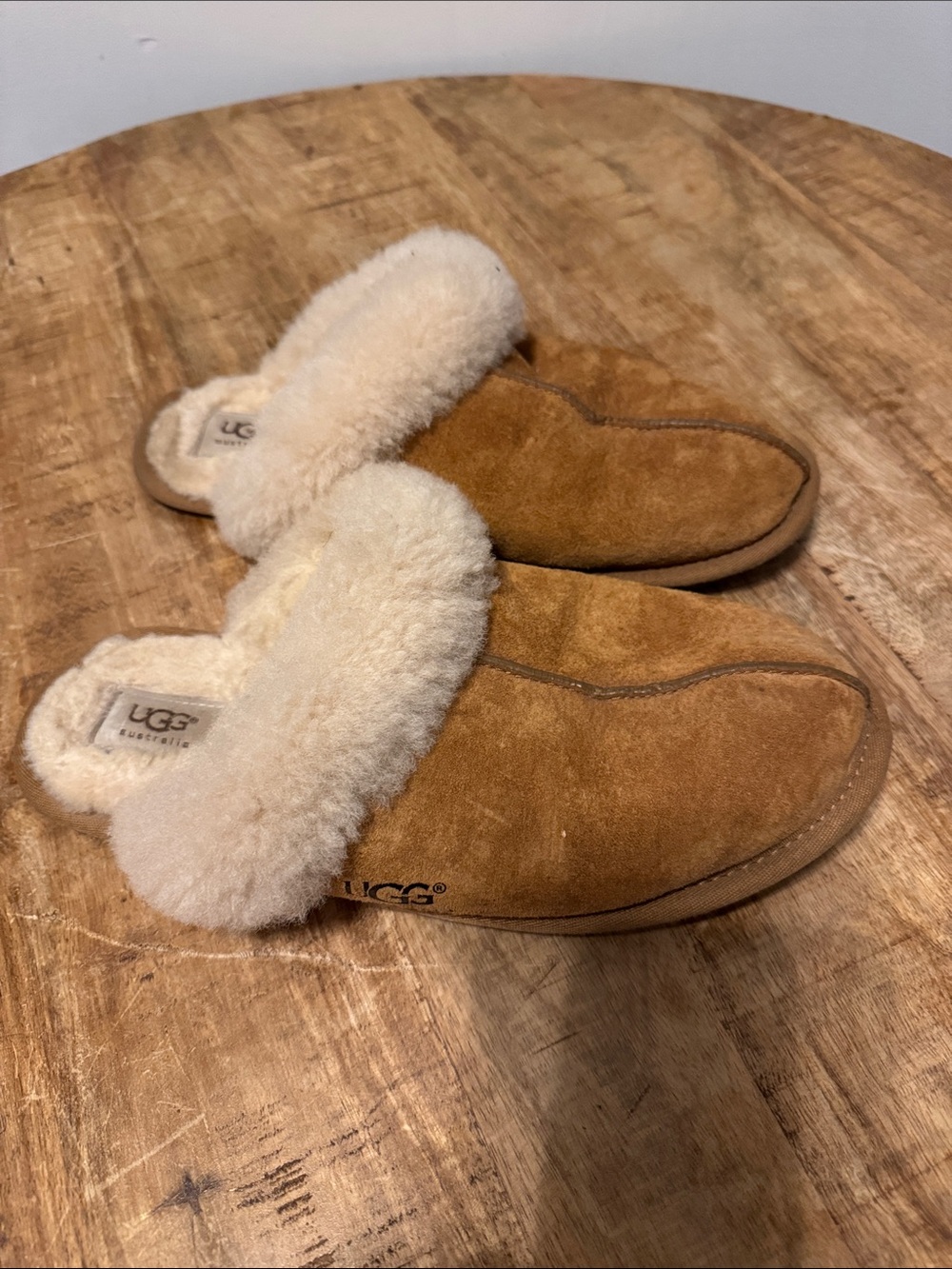 UGG Chestnut Suede Shearling Slide Mules - Chestnut & Cream Size 10